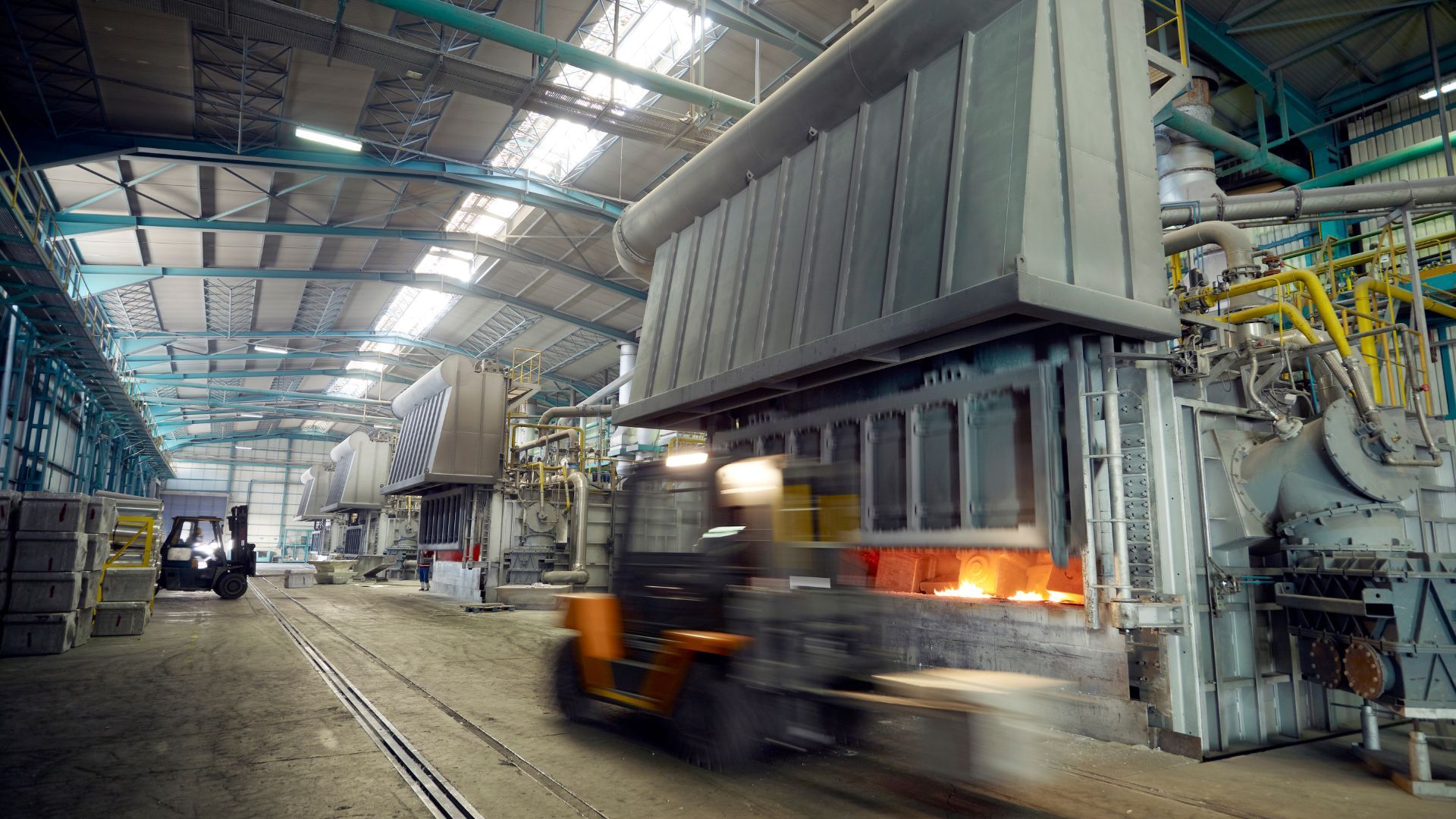 MFR_Complete-Guide-to-Machine-Financing_Background-Image