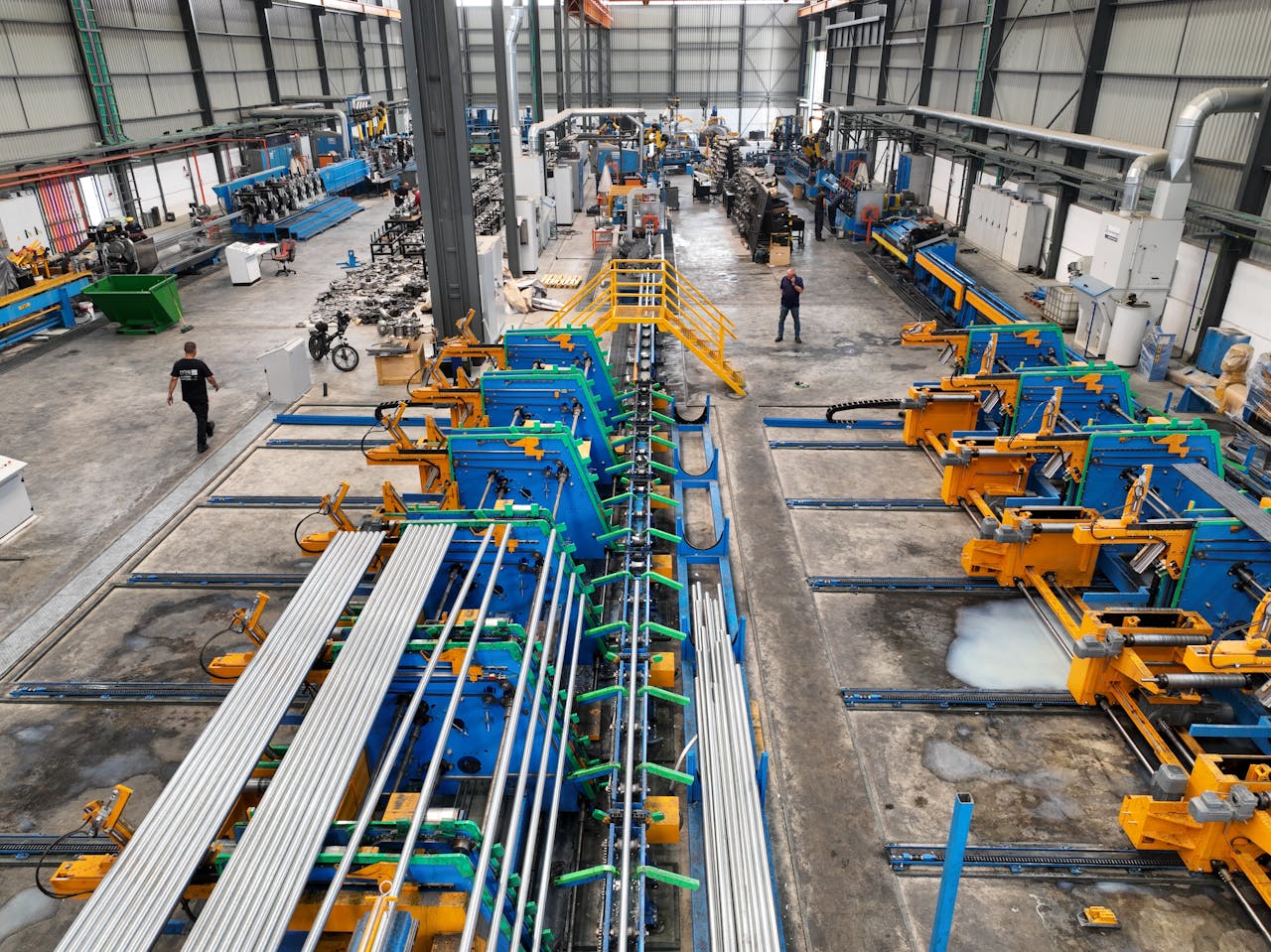 MFR_Industry-Specific-Equipment-Financing_Stock-Image